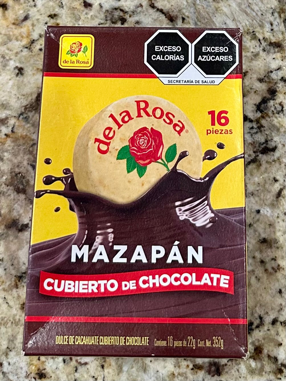 MAZAPÁN CON CHOCOLATE CHICO🍫