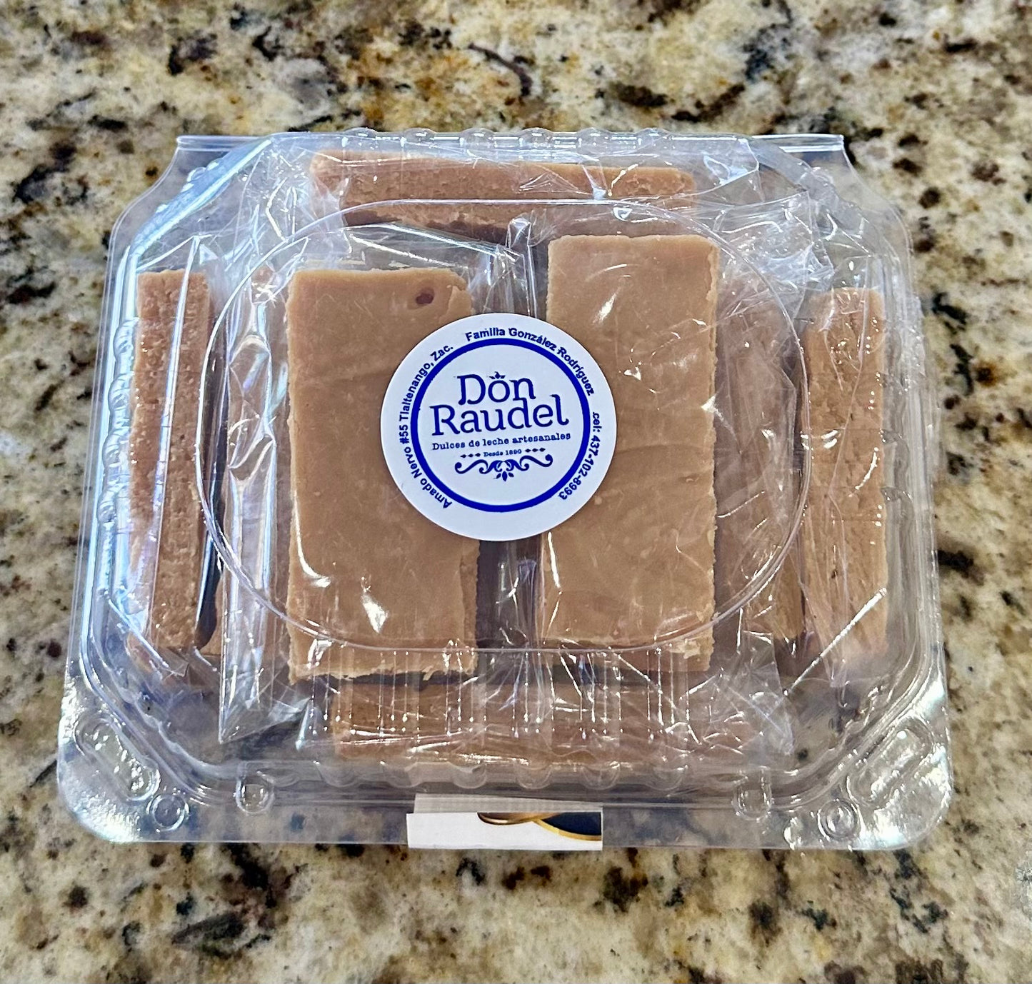 ESTUCHE CON DULCE DE LECHE Y GUAYABA