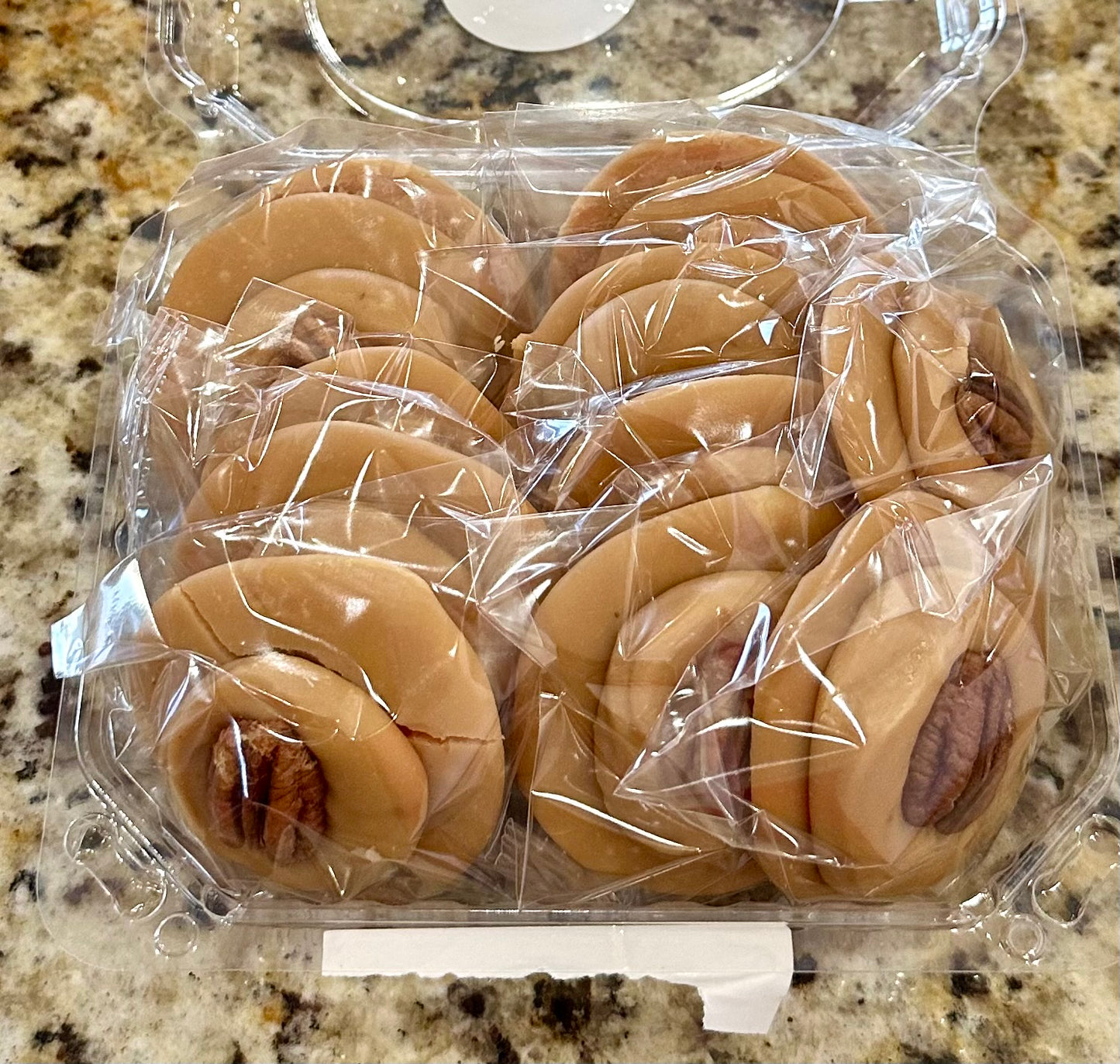 ESTUCHE CON DULCE DE LECHE Y NUEZ