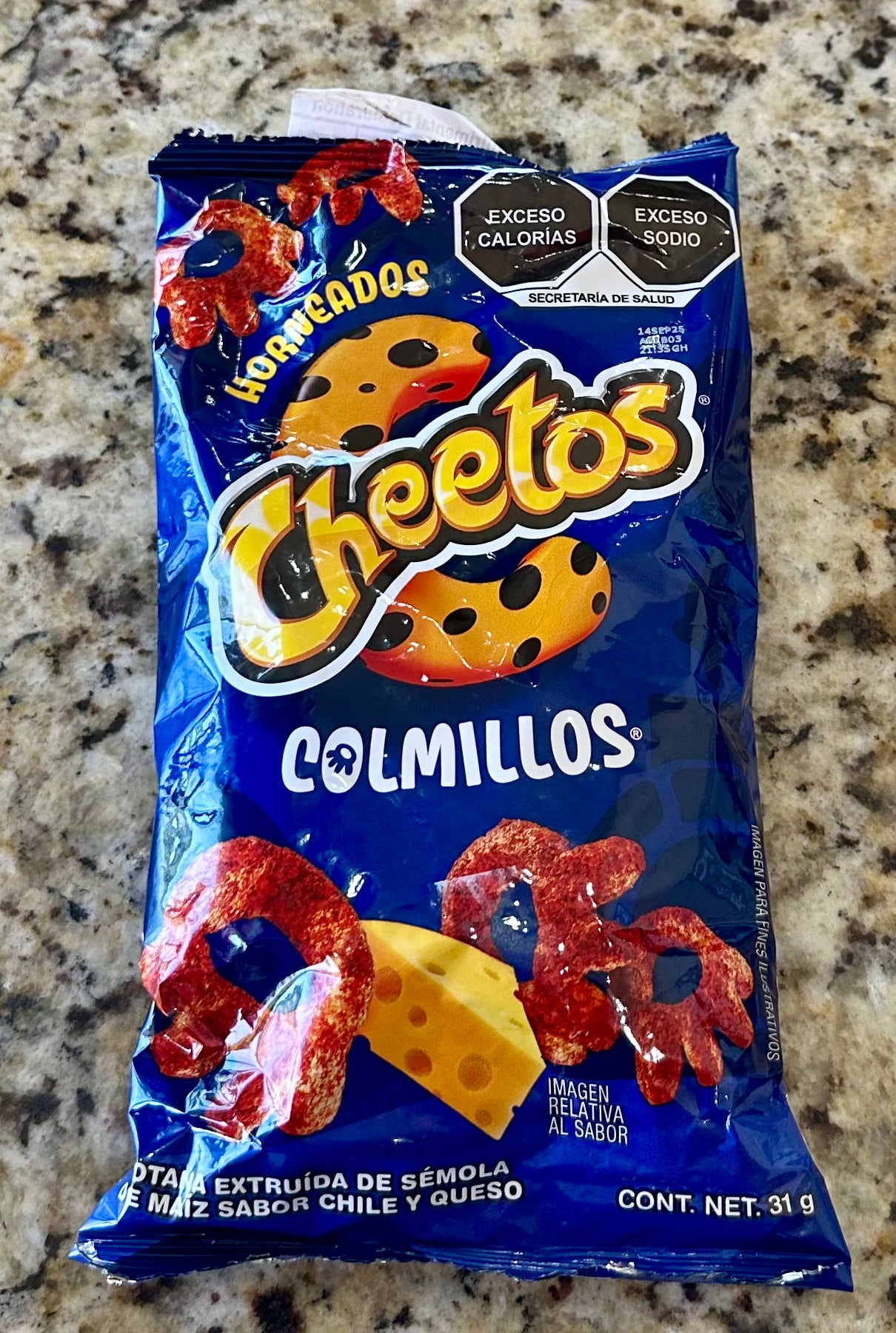 CHEETOS COLMILLOS CHICO